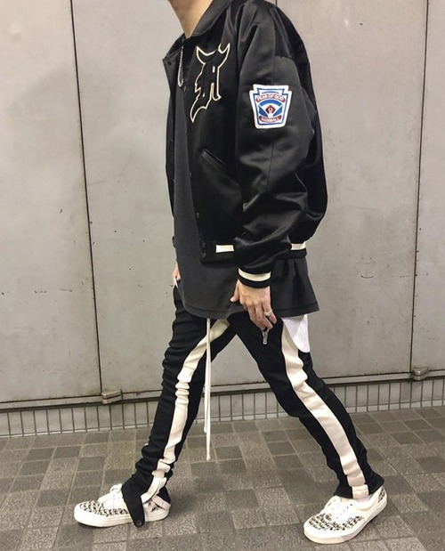 FG SIDE LINE BUTTON TRACKPANTS