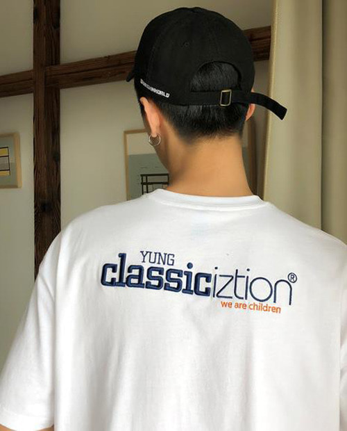 제이시스템 디자인 CLASSIC IZIATION 티셔츠 2컬러